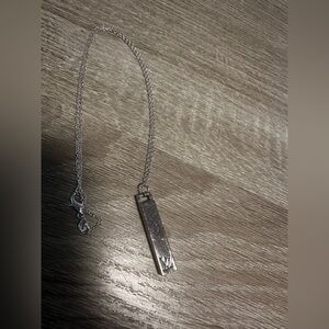 ✨Louis Vuitton Minimalist Pendent w  Necklace - Gently used Pendent✨